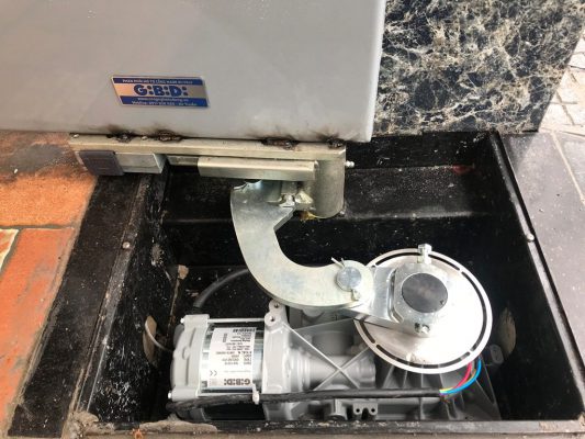motor cổng âm sàn là gì?
