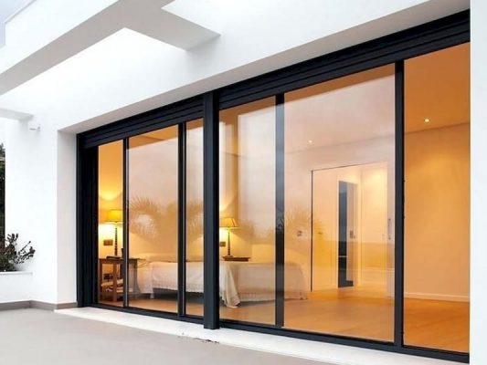 Kính cường lực là kính thủy tinh thường được gia nhiệt ở nhiệt độ cao sau đó làm mát cực nhanh Kính cường lực là kính thủy tinh thường được gia nhiệt ở nhiệt độ cao sau đó làm mát cực nhanh