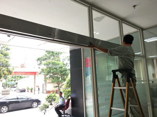 Cửa tự động Vũng Tàu có thể bị kẹt khi vận hành Cửa tự động Vũng Tàu có thể bị kẹt khi vận hành