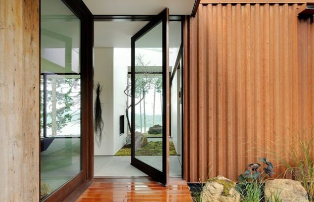 Mẫu cửa xoay trục hiện đại sử dụng giữa lối đi thông phòng Mẫu cửa xoay trục hiện đại sử dụng giữa lối đi thông phòng