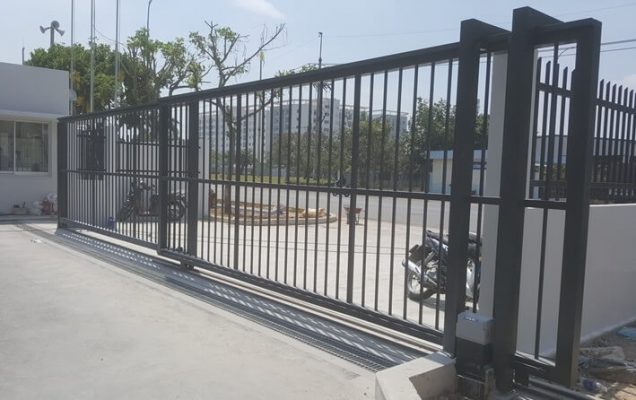 Hình ảnh cổng lùa được ứng dụng tại một số xí nghiệp ở Việt Nam Cổng lùa tại xí nghiệp