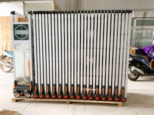Đảm bảo an ninh và kiểm soát ra vào Bảng giá motor cổng xếp mới nhất năm 2024
