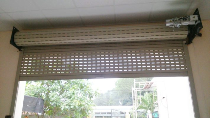 Motor cửa cuốn tự động với khả năng vận hành ổn định
