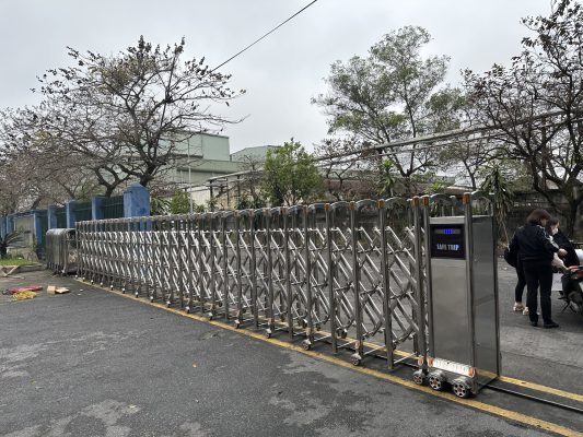 Giới thiệu về cổng xếp có ray