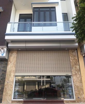 báo giá sản phẩm ưu điểm cửa cuốn tự động