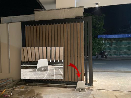 Giúp việc vận hành tiện lợi hơn motor cổng lùa tự động