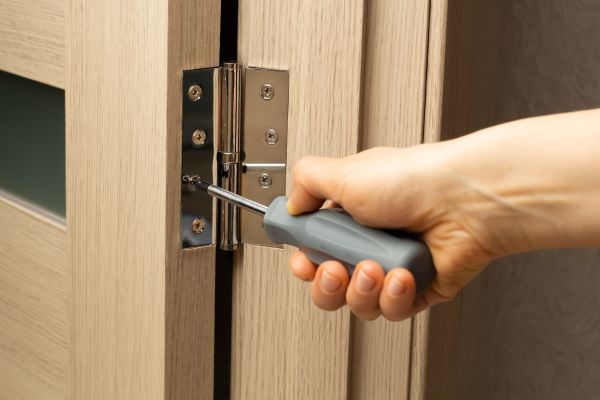 Cách lắp đặt bản lề cổng tự động Cách lắp đặt bản lề cổng tự động